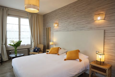 Premium Double Room | Premium bedding, individually decorated, desk, free WiFi