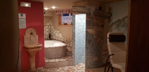 Indoor spa tub