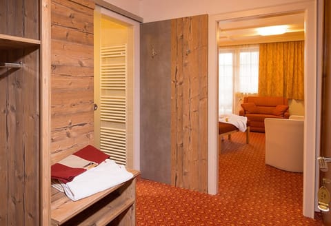 Comfort Double Room, Balcony, Mountain View (Das Hubertus) | In-room safe, individually decorated, soundproofing, free WiFi