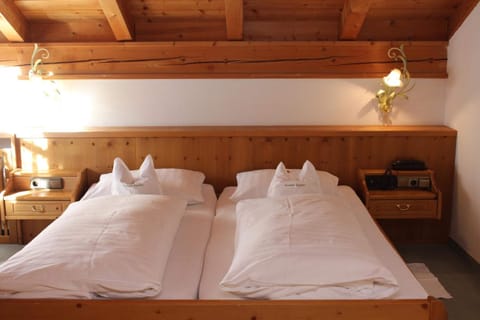 Premium bedding, desk, soundproofing, iron/ironing board