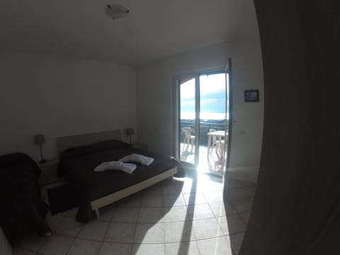 Quadruple Room | Iron/ironing board, free WiFi, bed sheets