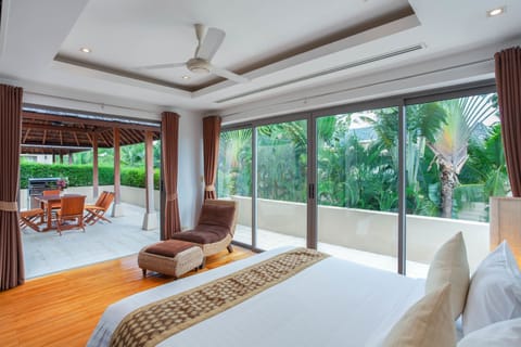 Duplex, 3 Bedrooms, Private Pool | Premium bedding, minibar, in-room safe, individually decorated