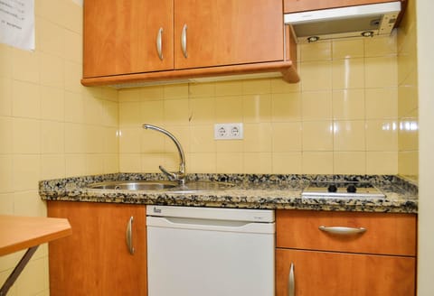 Superior Room, 1 Bedroom, Kitchenette (for 3 people) | Private kitchen