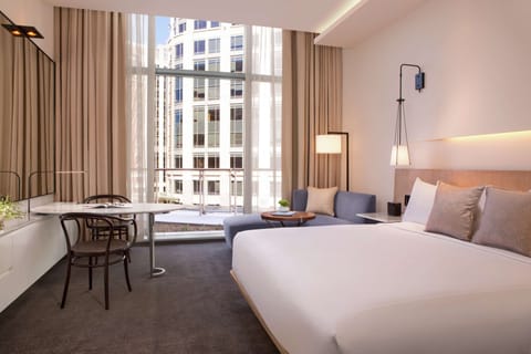 Avenue Suite, 1 Bedroom | Frette Italian sheets, premium bedding, pillowtop beds, minibar