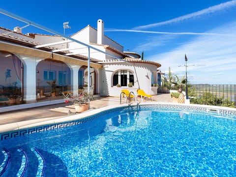 Swimming Pool, Property, Building, House, Real Estate, Sky, Azure, Villa, Vacation, Estate
