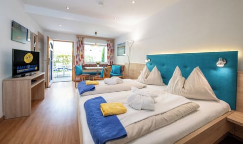 Classic Apartment, 2 Bedrooms (2-4) | Premium bedding, Select Comfort beds, in-room safe