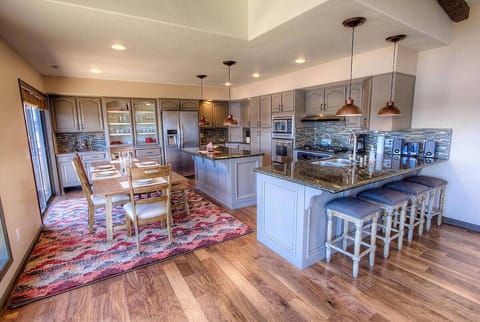 Upper Level- Dining room