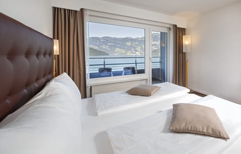 Panoramic Double or Twin Room, Balcony, Lake View | In-room safe, iron/ironing board, bed sheets