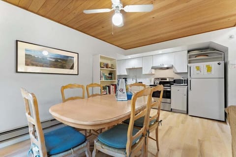 Main Level - Dining Area