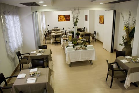 Daily buffet breakfast (EUR 5 per person)