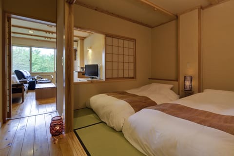 Japanese Western Style Room, Non-smoking | Down comforters, in-room safe, desk, free WiFi