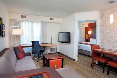 Suite, 1 Bedroom, Non Smoking | Premium bedding, desk, blackout drapes, iron/ironing board