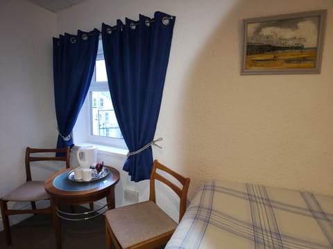 Standard Double Room | Free WiFi, bed sheets