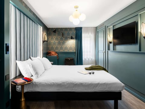 Superior Room, 1 Double Bed | Premium bedding, desk, free WiFi, bed sheets