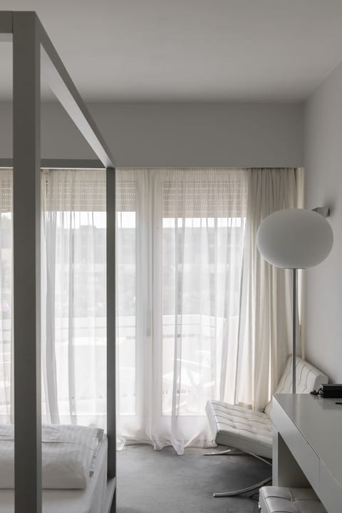 Design Double Room, Balcony | Premium bedding, minibar, in-room safe, desk