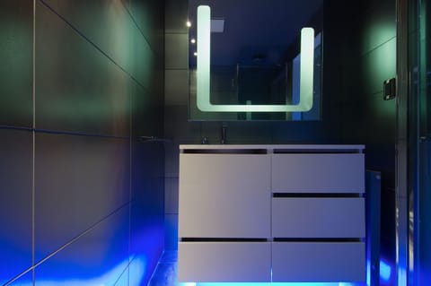 Design Double Room | Premium bedding, minibar, in-room safe, desk