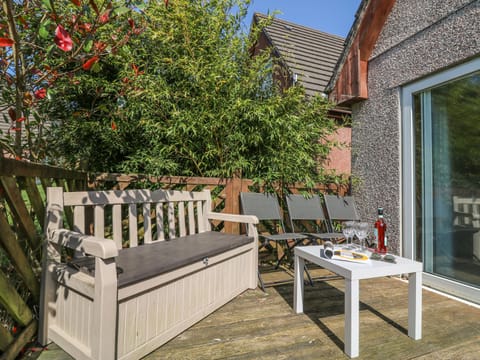 Cottage | Property grounds