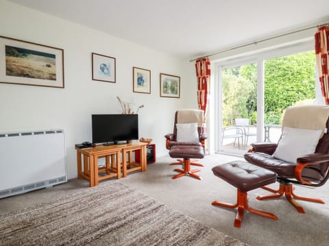 Cottage | Living area