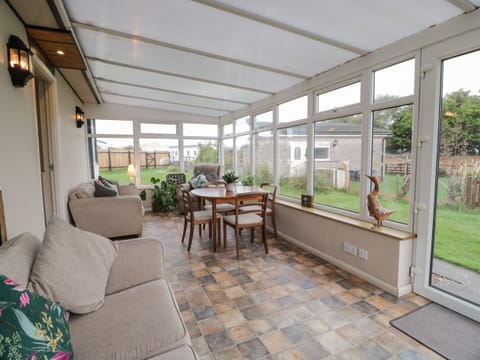 Cottage | Property grounds