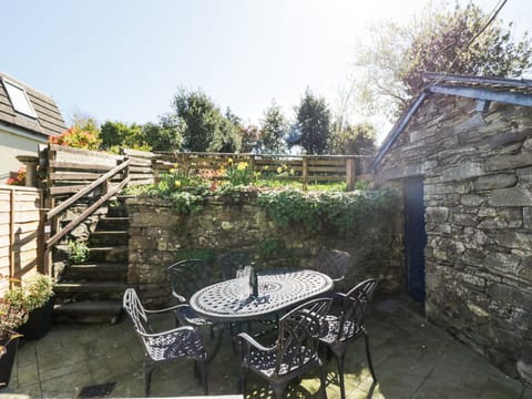 Cottage | Outdoor dining