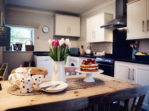 Cottage | Interior