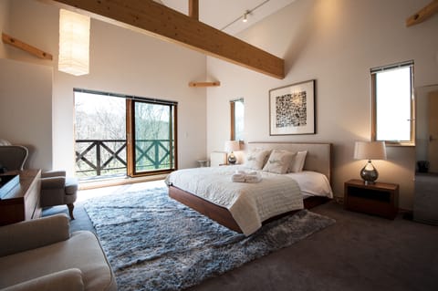 Premium Chalet, 5 Bedrooms | Individually decorated, individually furnished, free WiFi, bed sheets