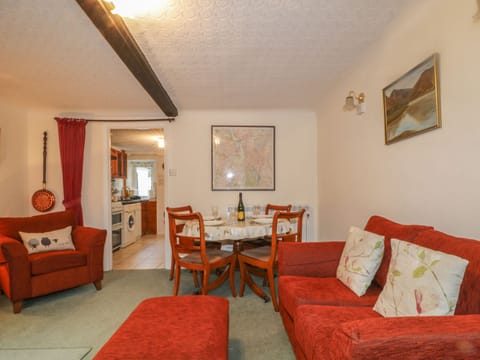 Cottage | Living area | TV, DVD player