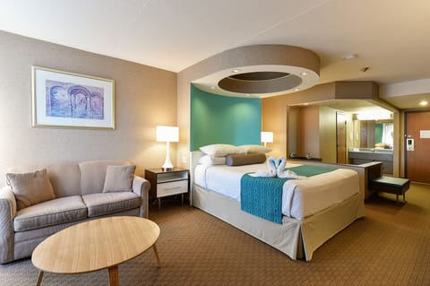 Superior Suite, 1 King Bed, Non Smoking, Fireplace | Premium bedding, in-room safe, desk, blackout drapes