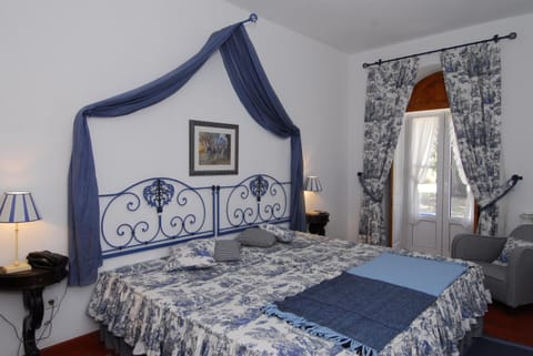 Double or Twin Room (Blue) | 1 bedroom, minibar, in-room safe, soundproofing