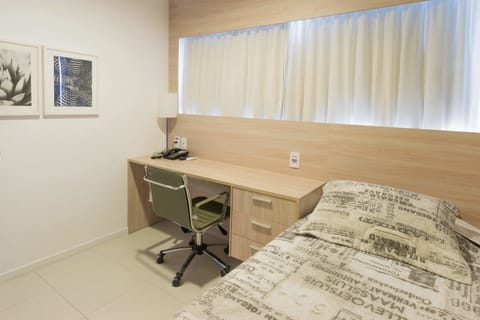 Comfort Apartment | 2 bedrooms, in-room safe, desk, blackout drapes