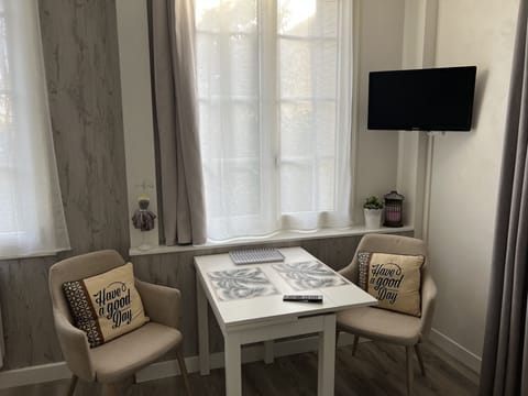 Room, Accessible (Chambre Boisée) | Individually decorated, individually furnished, blackout drapes