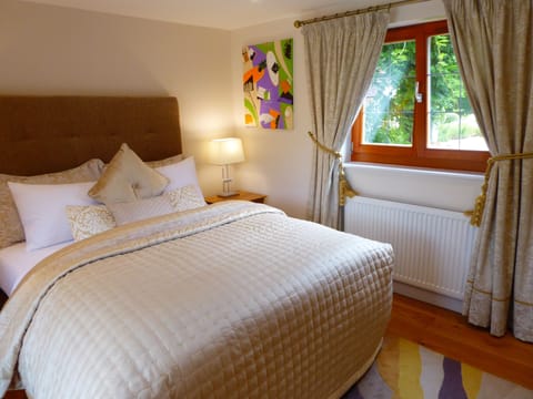 Superior Double Room, 1 King Bed | Egyptian cotton sheets, premium bedding, soundproofing, free WiFi