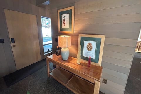 2nd/Main Level- Entry way