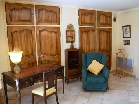 Deluxe Double or Twin Room, Balcony, Garden View | 1 bedroom, individually decorated, individually furnished, free WiFi