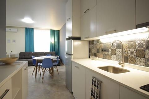 Apartment, 1 Bedroom | Private kitchen | Fridge, oven, stovetop, electric kettle