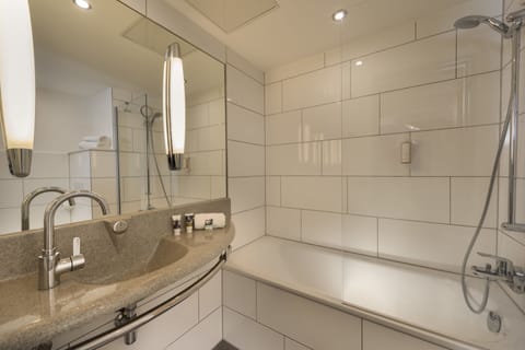 Combined shower/tub, eco-friendly toiletries, hair dryer, bathrobes