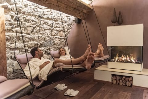 Sauna, steam room