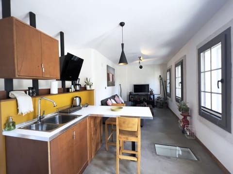 Deluxe Spa Suite 1 | 1 bedroom, memory foam beds, minibar, individually decorated