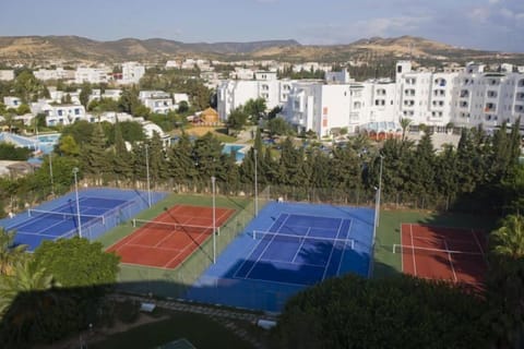 Tennis court