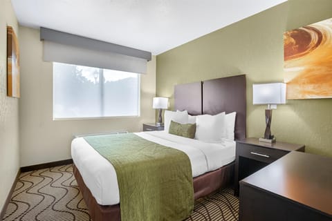 Suite, 2 Queen Beds, Non Smoking, Refrigerator & Microwave | Premium bedding, in-room safe, blackout drapes, iron/ironing board