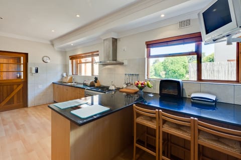 Villa - Open Plan Kitchen