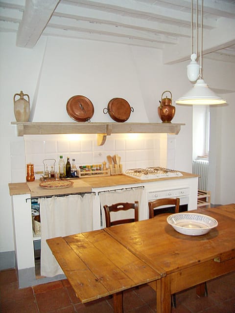 The large kitchen/dining room
