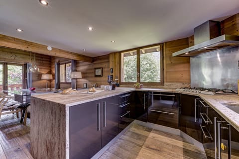 Fully equipped for cooking for large groups