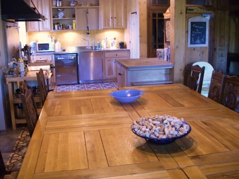 French holiday cattage with large dining area