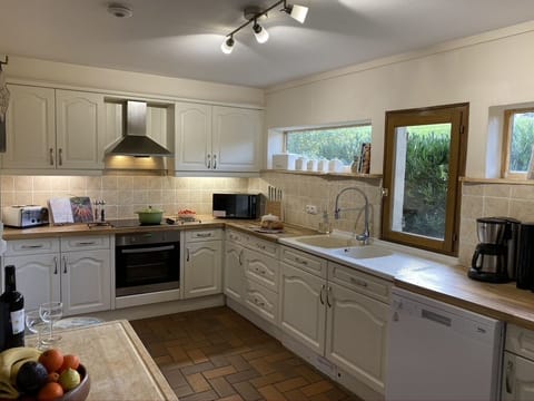 Fully fitted practical kitchen