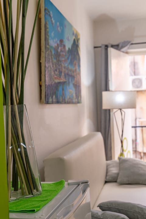 Design Apartment, 1 Bedroom, Refrigerator & Microwave, City View | Living area | Flat-screen TV