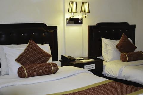 Standard Double Room | Minibar, wheelchair access