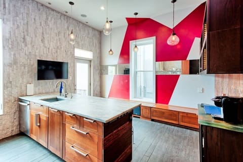 Kitchen Island, TV and Seating