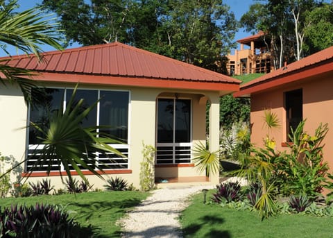 Complete privacy with one way visibility windows for you to enjoy all the views!