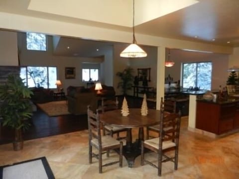 Kitchen Nook w/ Great Room in background